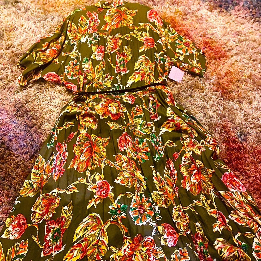 2X Plus Floral Tropical Hunter Green Dress with Slit